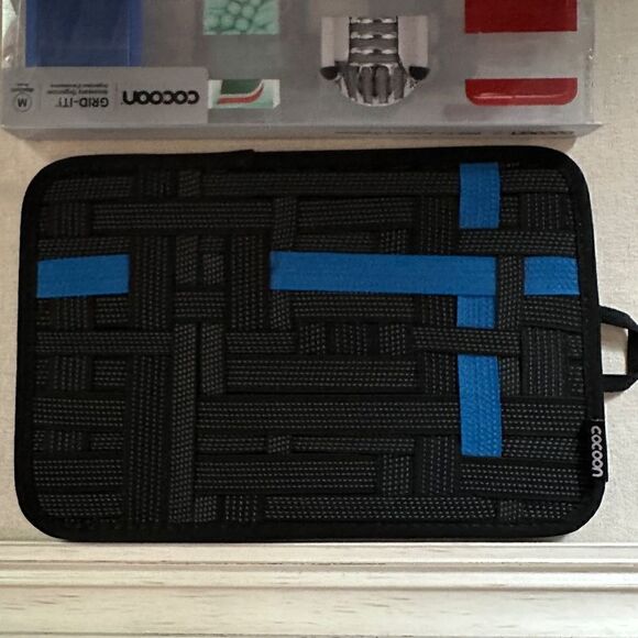 Cocoon Grid It Electronics Accessory organizer M NIB - Picture 4 of 5